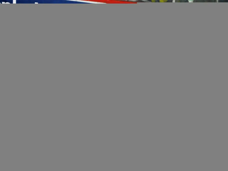 8573.webp