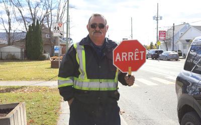 Monsieur Noël à son intersertion | Brigadier scolaire