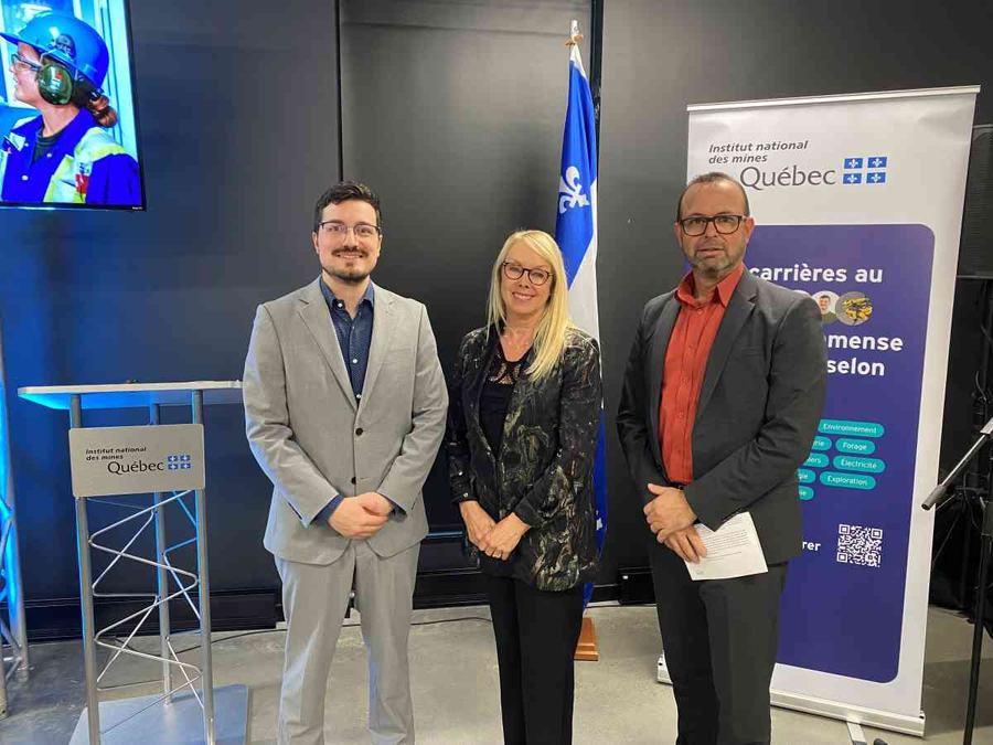 La PDG de l’INMQ, Christine Duchesneau, au centre