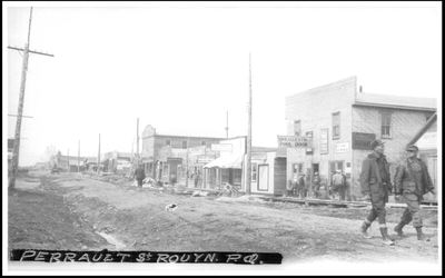 rue Perreault à Rouyn vers 1927