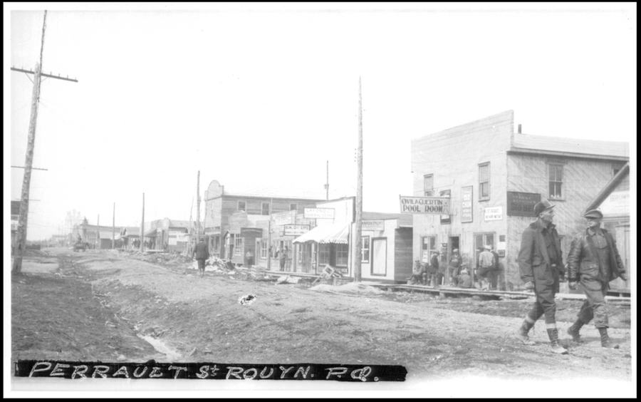 rue Perreault à Rouyn vers 1927