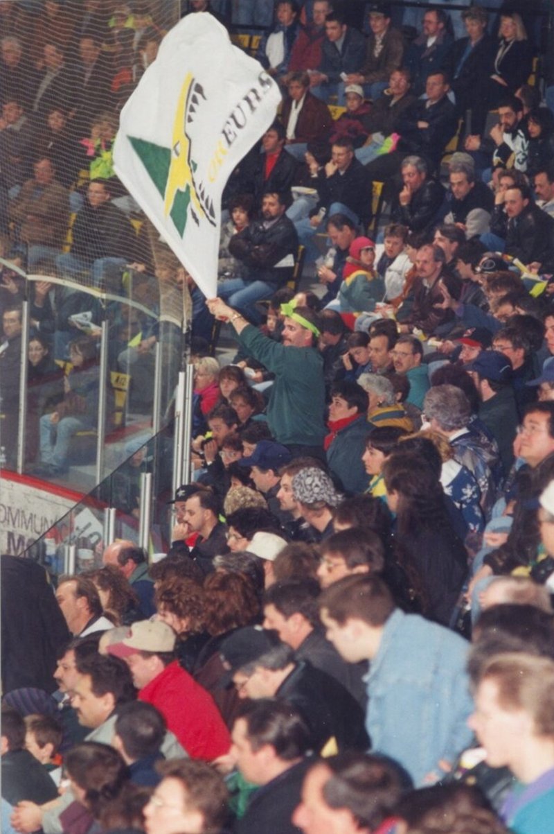 La foule encourage les Foreurs de Val-d’Or