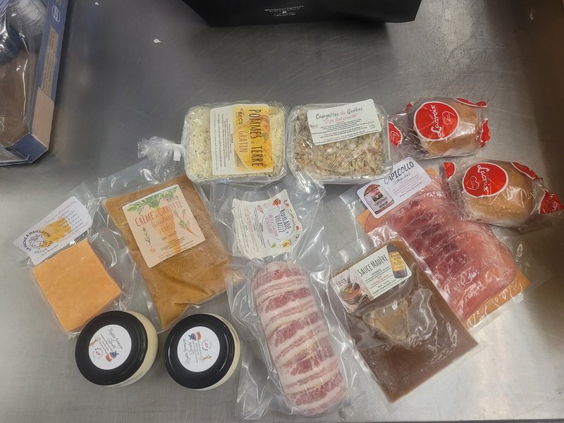 Sac-repas pour sinistrés des feux à VD | Le contenu des sacs pour deux personnes