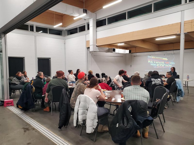 Photo officielle de l'assemblée publique