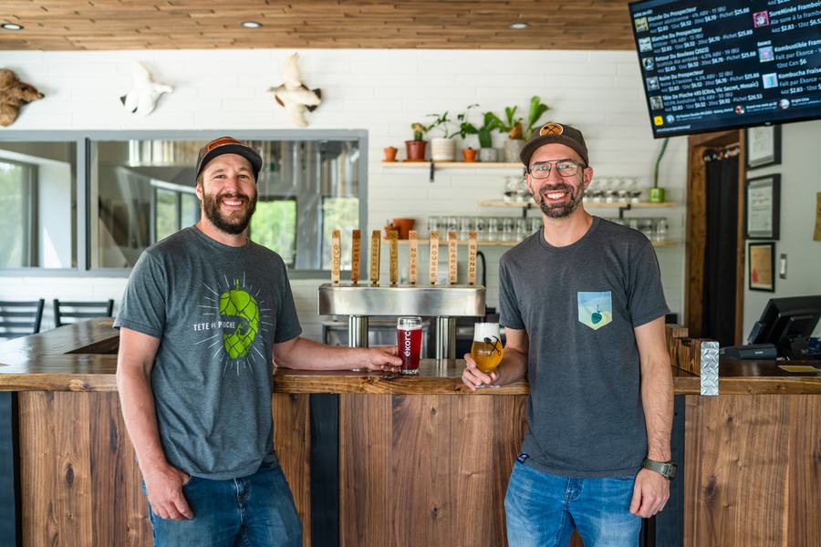 Philippe Lord et Jonathan Deschamps, copropriétaires de la Microbrasserie Le Prospecteur
